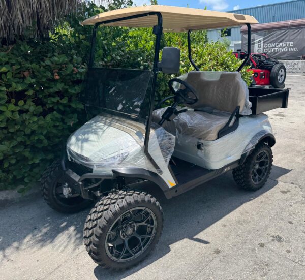 MADJAX Utility Golf Car | Lithium & Acid Battery Options for Sale - Image 4