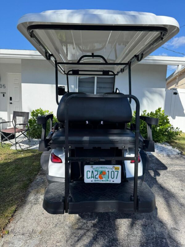 Exclusive Phoenix Electric Golf Car Rental | Luxury 4-Passenger Model in Florida - Image 2